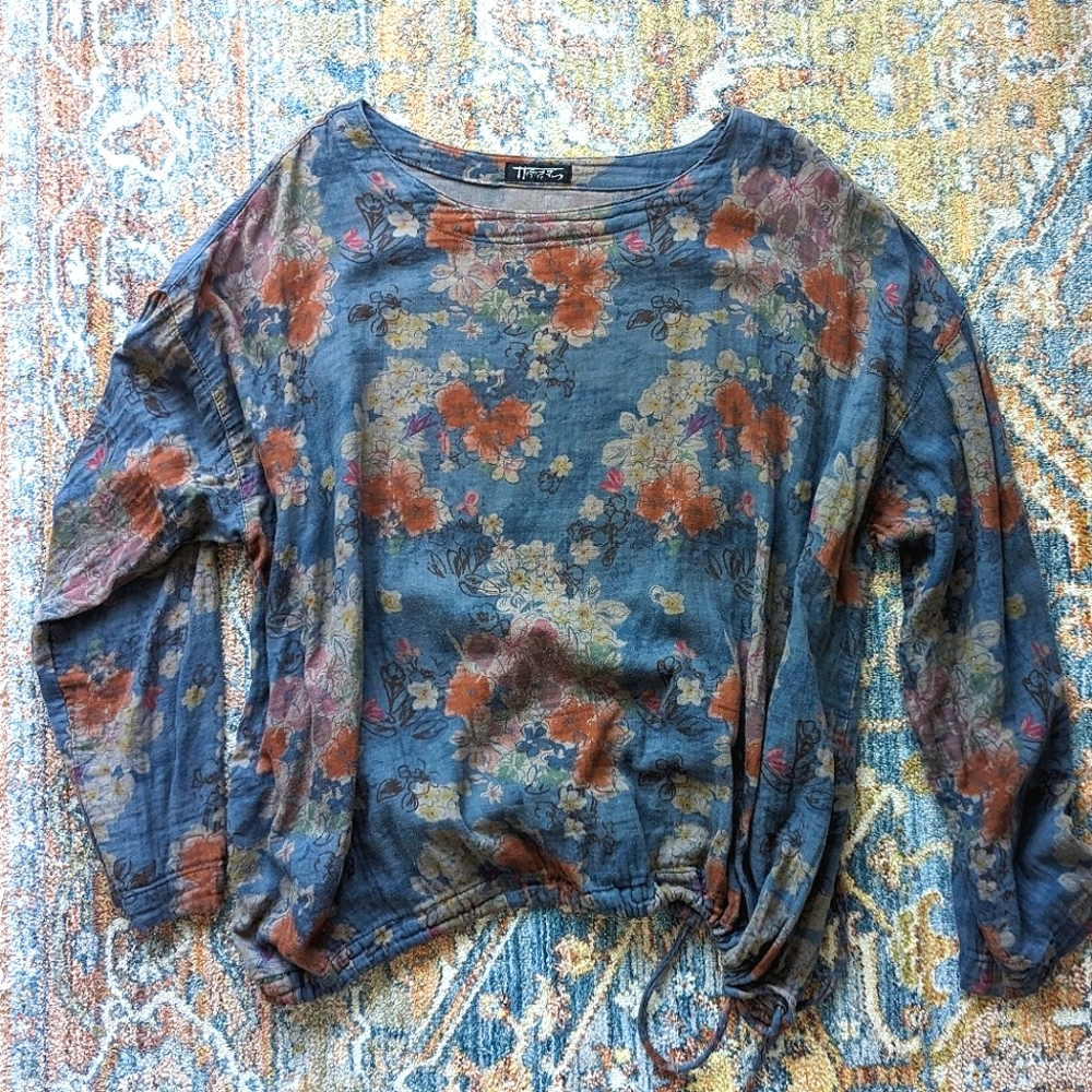 Oversized blue floral cotton gauze blouse